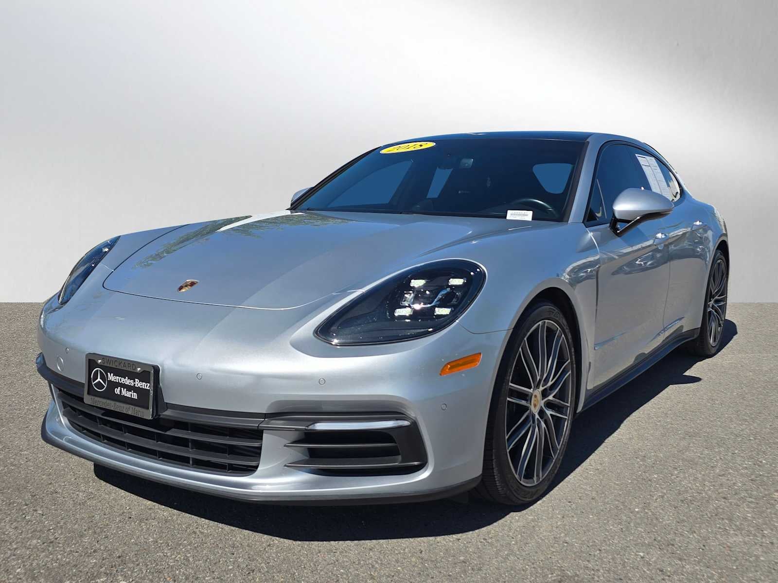 2018 Porsche Panamera RWD
