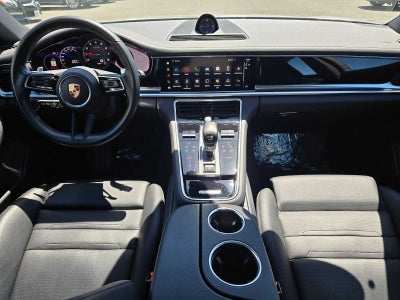2023 Porsche Panamera RWD
