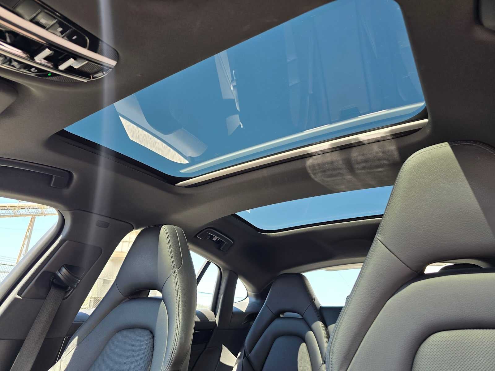 2023 Porsche Panamera RWD