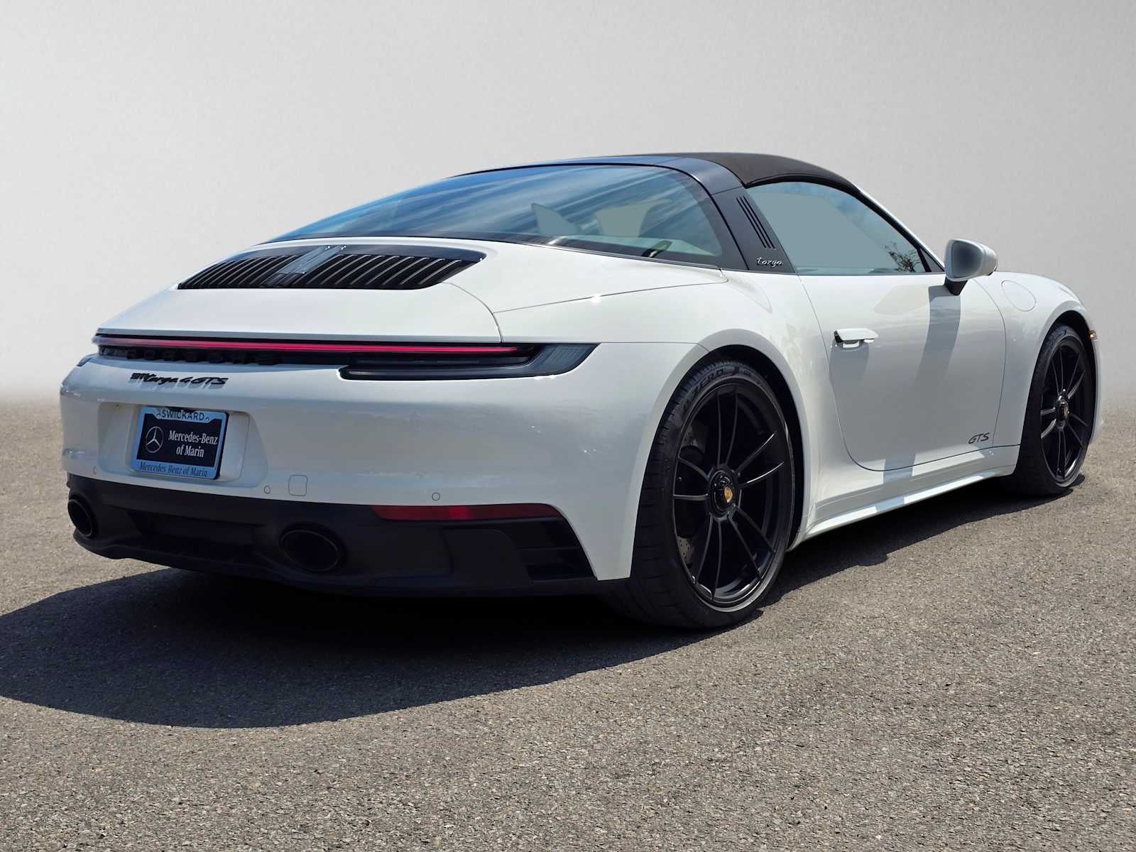 2024 Porsche 911 4 GTS