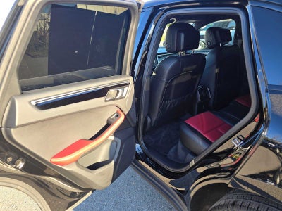 2020 Porsche Macan AWD