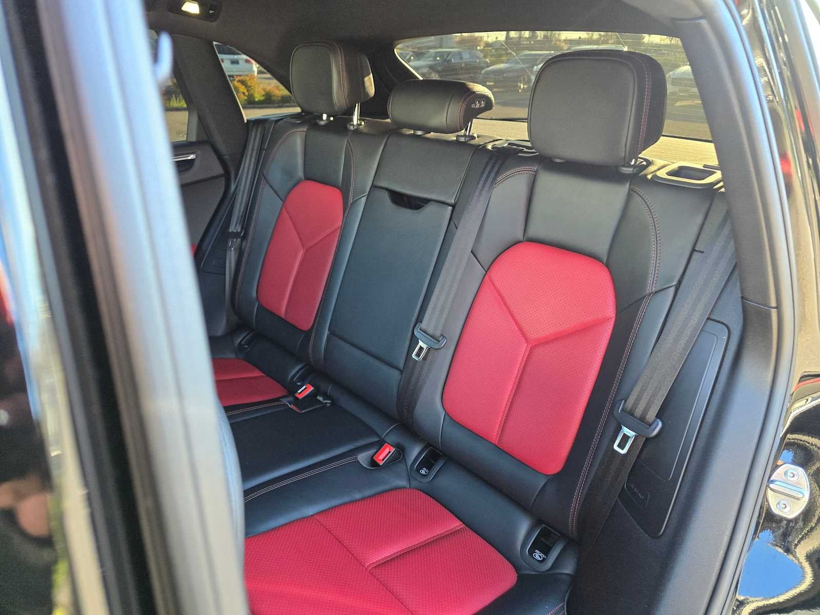 2020 Porsche Macan AWD