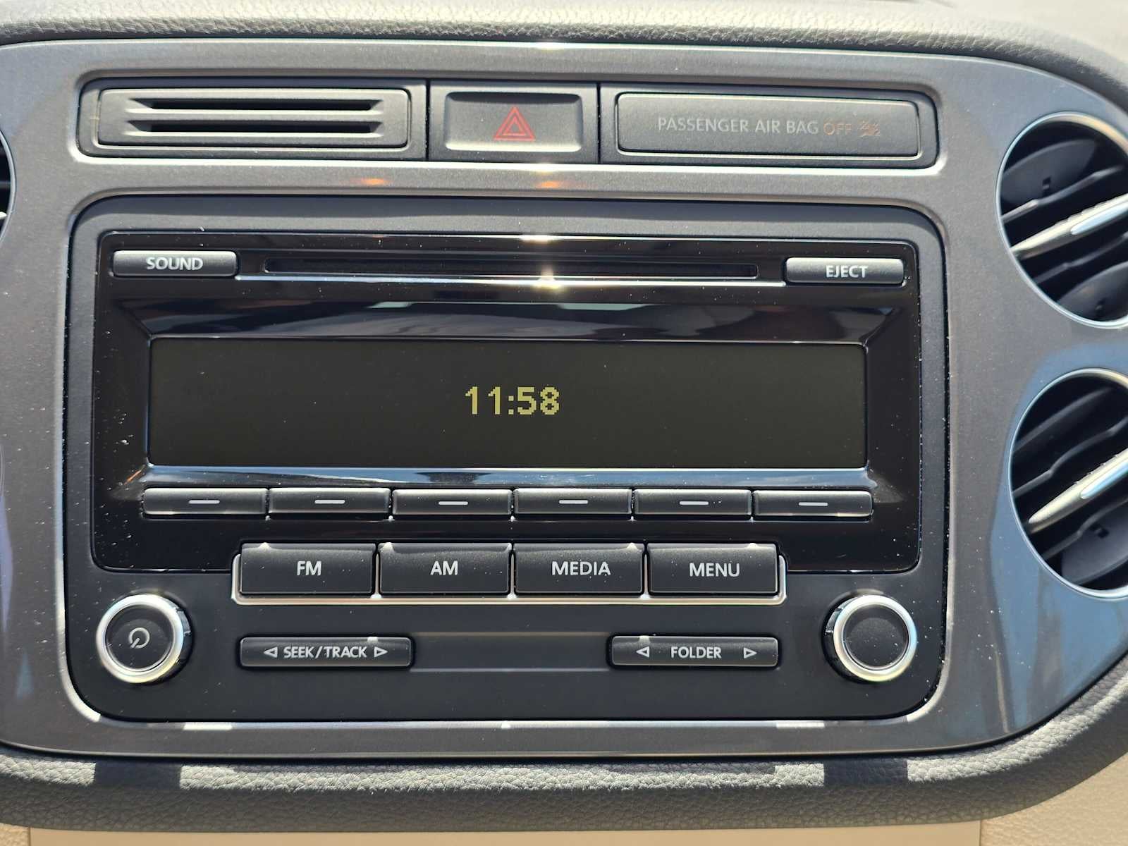 2014 Volkswagen Tiguan SE