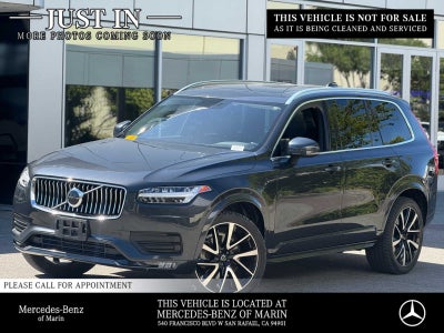 2021 Volvo XC90 Momentum