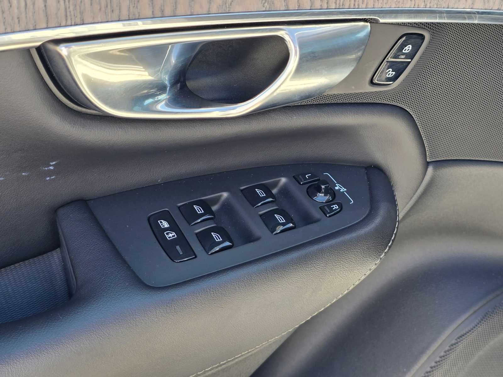 2022 Volvo XC90 Recharge Plug-In Hybrid Inscription