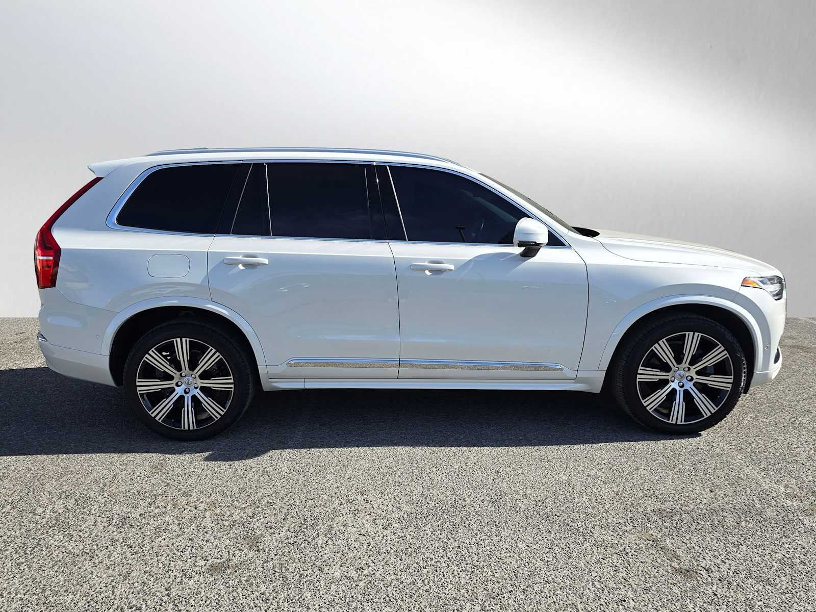 2024 Volvo XC90 Recharge Plug-In Hybrid Plus