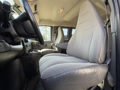 2022 Chevrolet Express Passenger LT