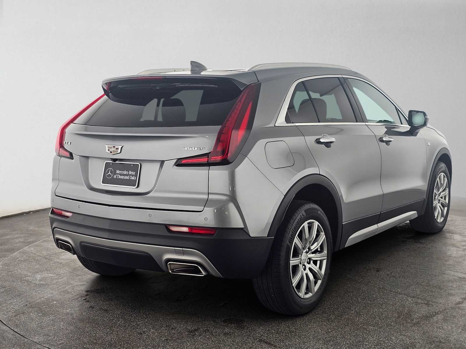 2023 Cadillac XT4 FWD Premium Luxury