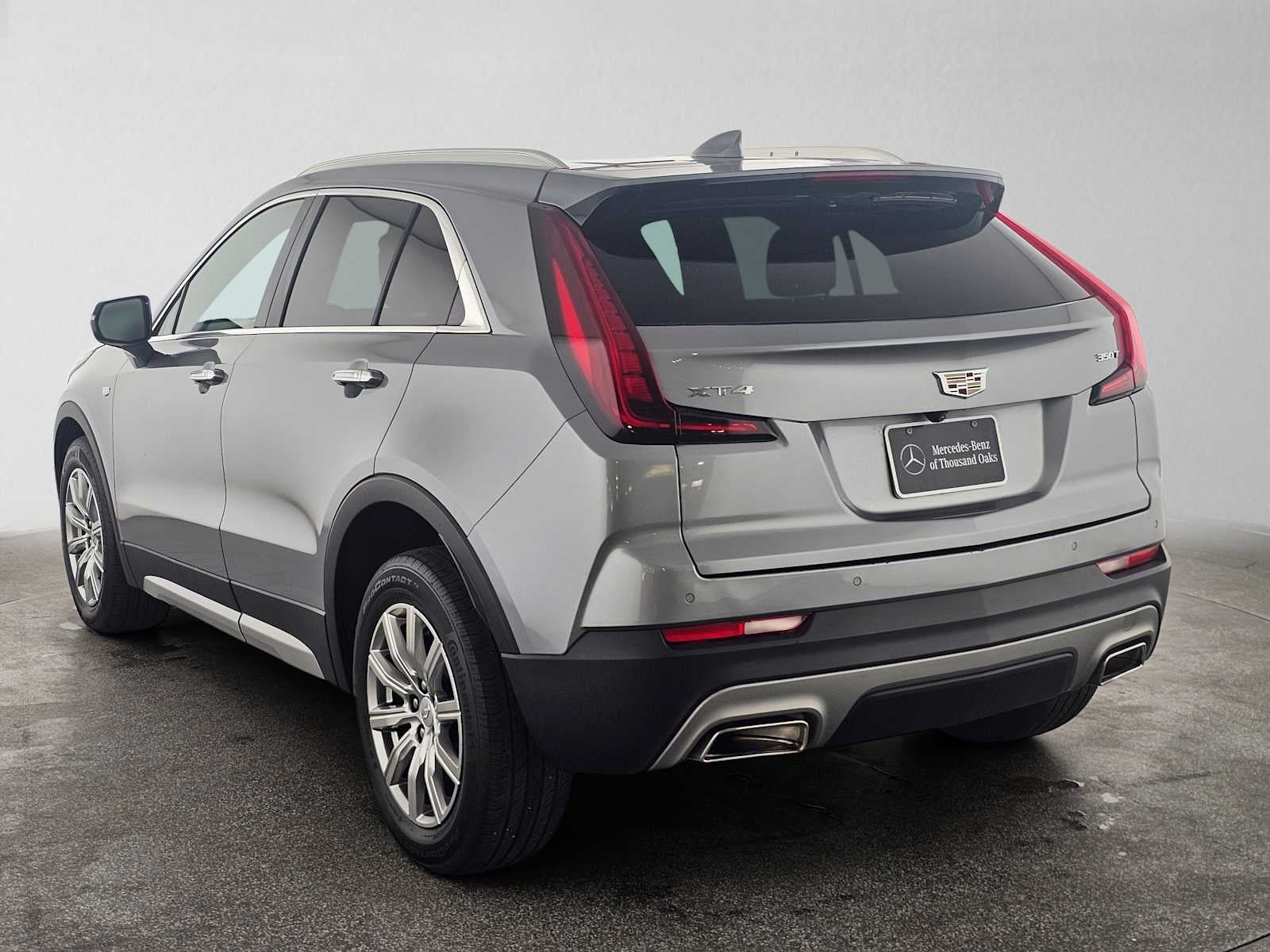 2023 Cadillac XT4 FWD Premium Luxury