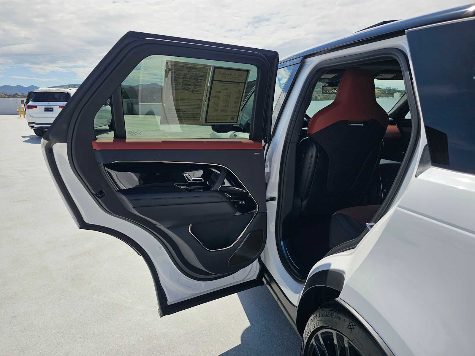 2026 Land Rover Range Rover Sport SV