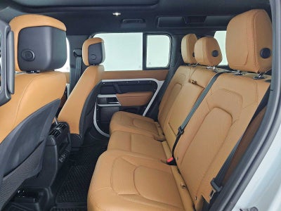 2024 Land Rover Defender SE