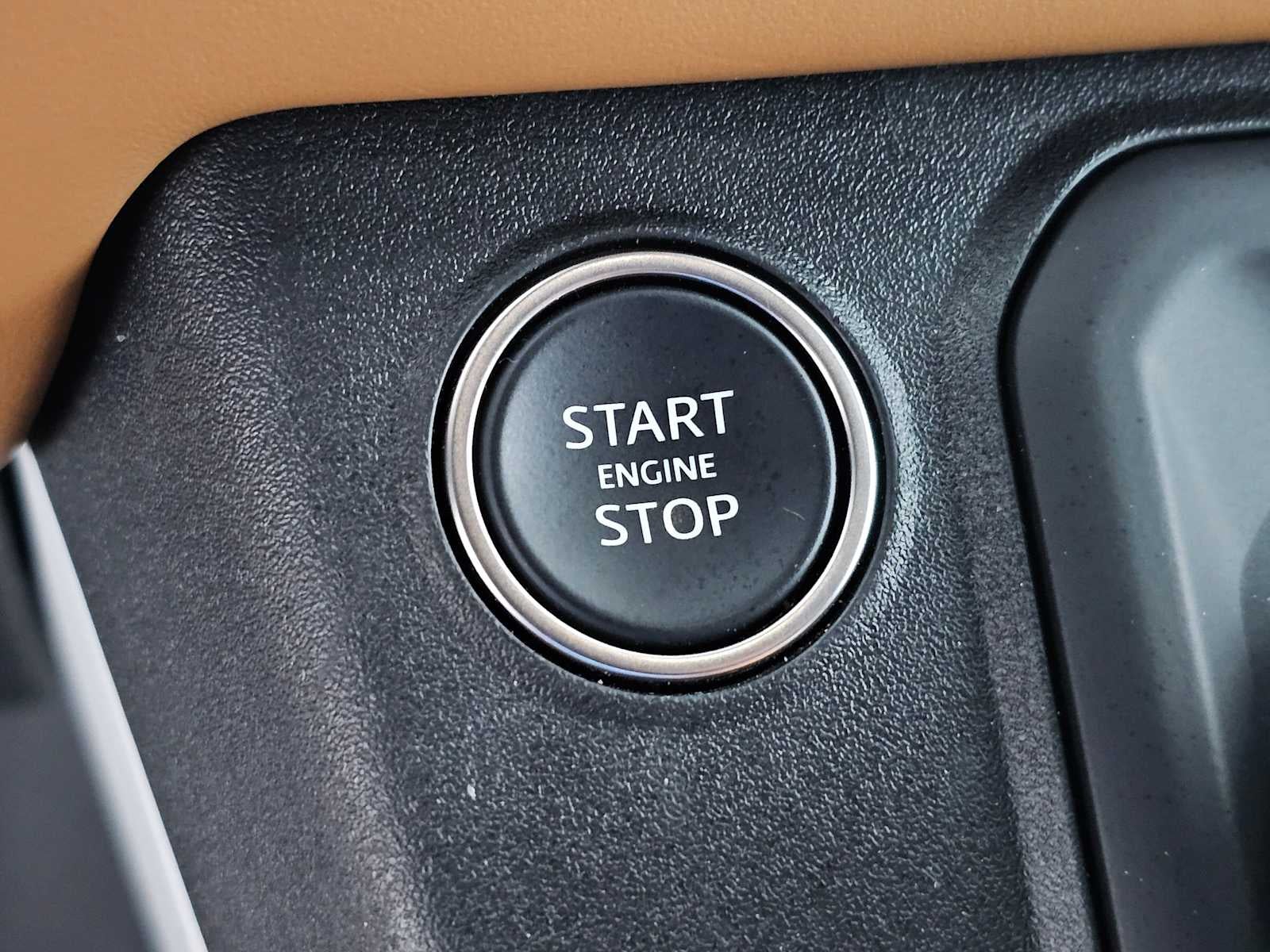 2024 Land Rover Defender SE