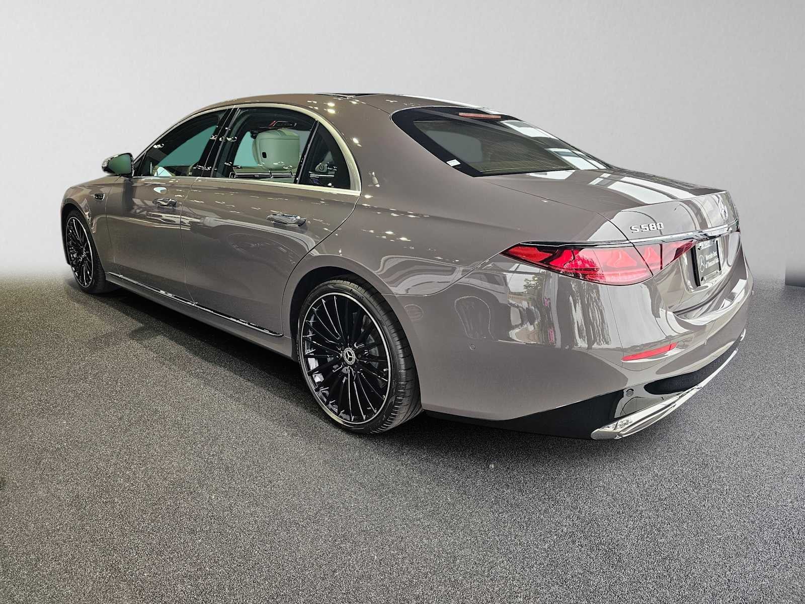 2027 Mercedes-Benz S 580 4MATIC® Sedan
