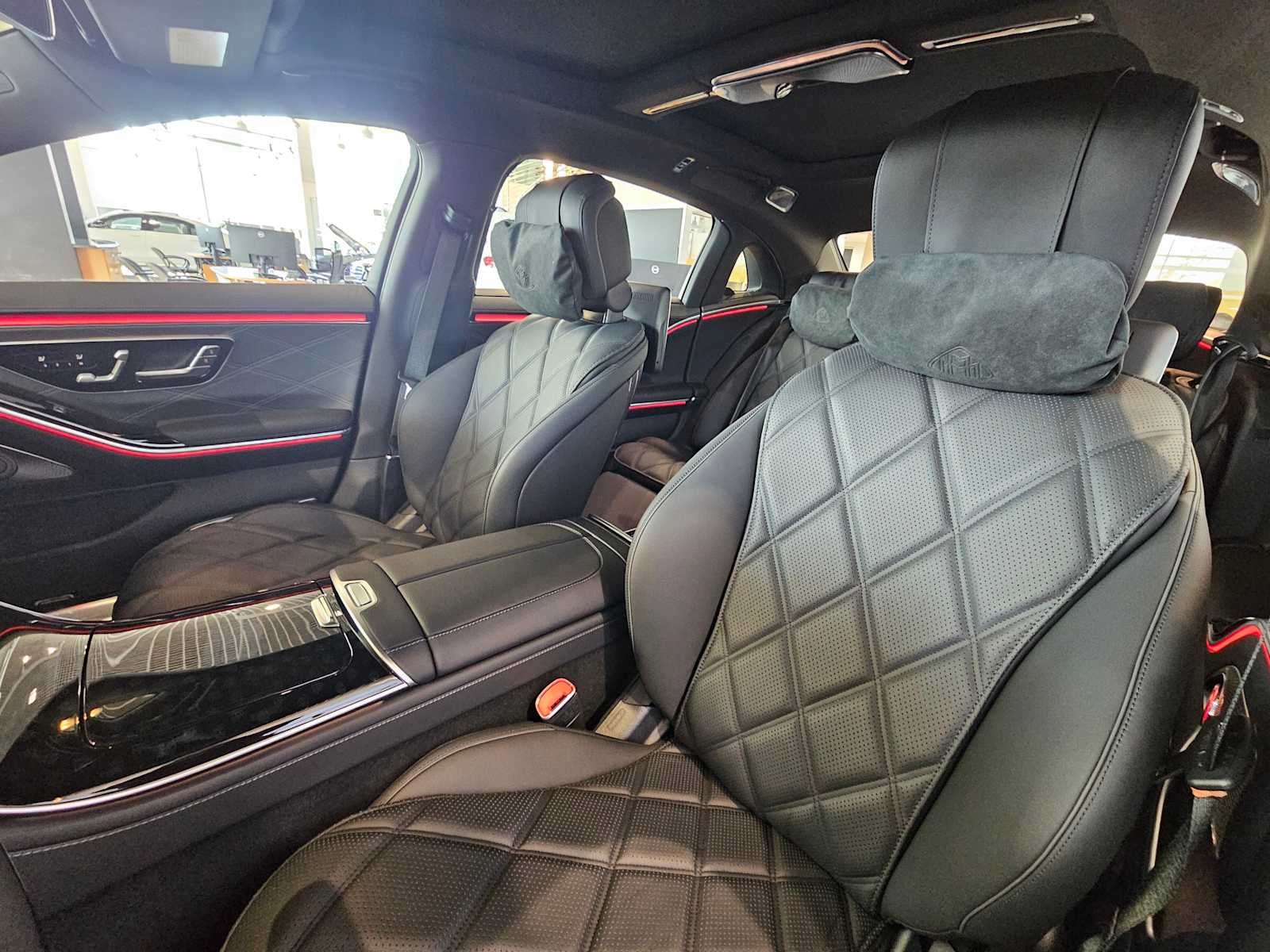 2026 Mercedes-Benz Maybach S 580 4MATIC® Sedan