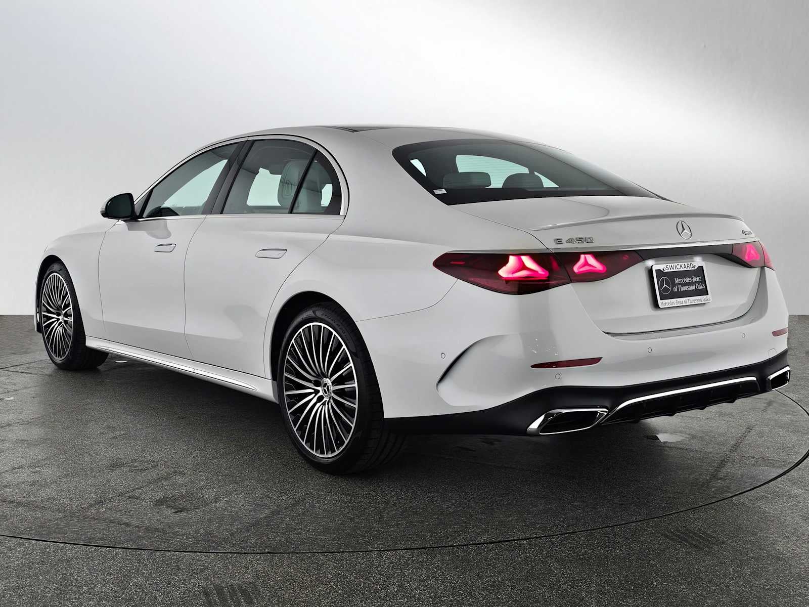 2026 Mercedes-Benz E 450 4MATIC® Sedan