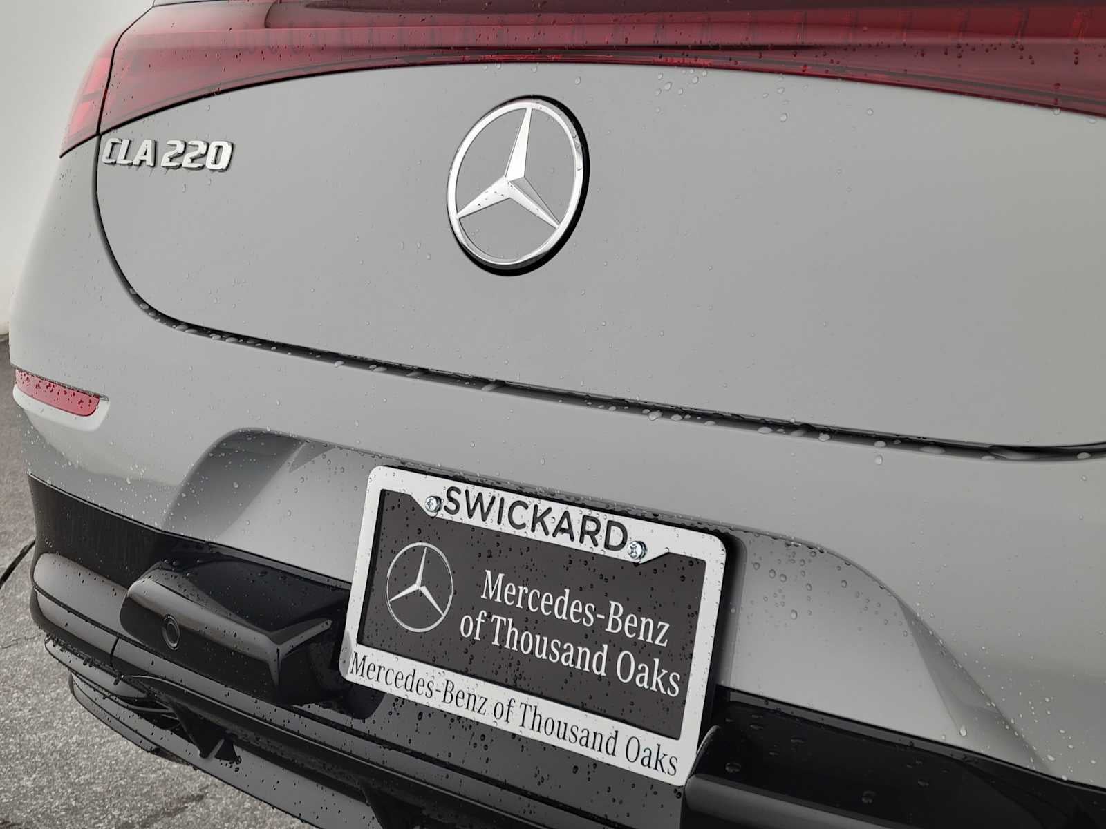 2027 Mercedes-Benz CLA 220 Hybrid FWD