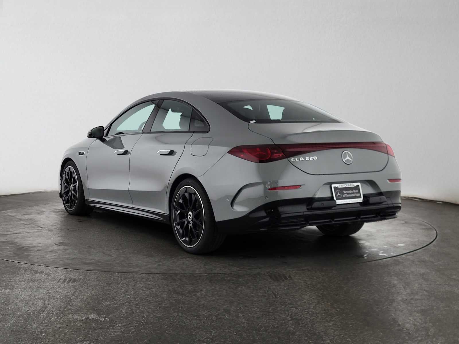 2027 Mercedes-Benz CLA 220 Hybrid FWD