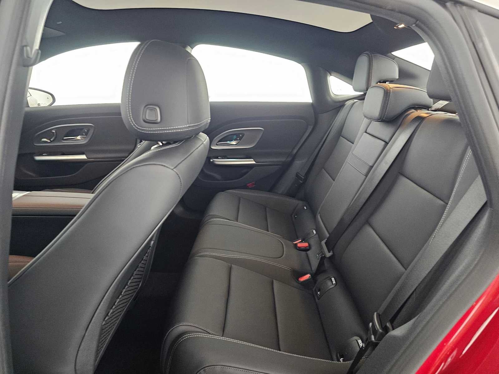 2027 Mercedes-Benz CLA 220 Hybrid FWD