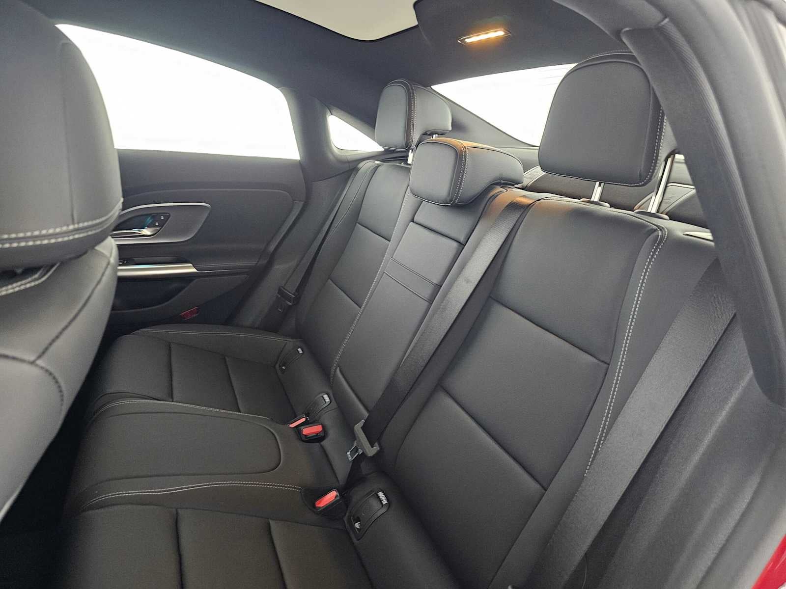 2027 Mercedes-Benz CLA 220 Hybrid FWD