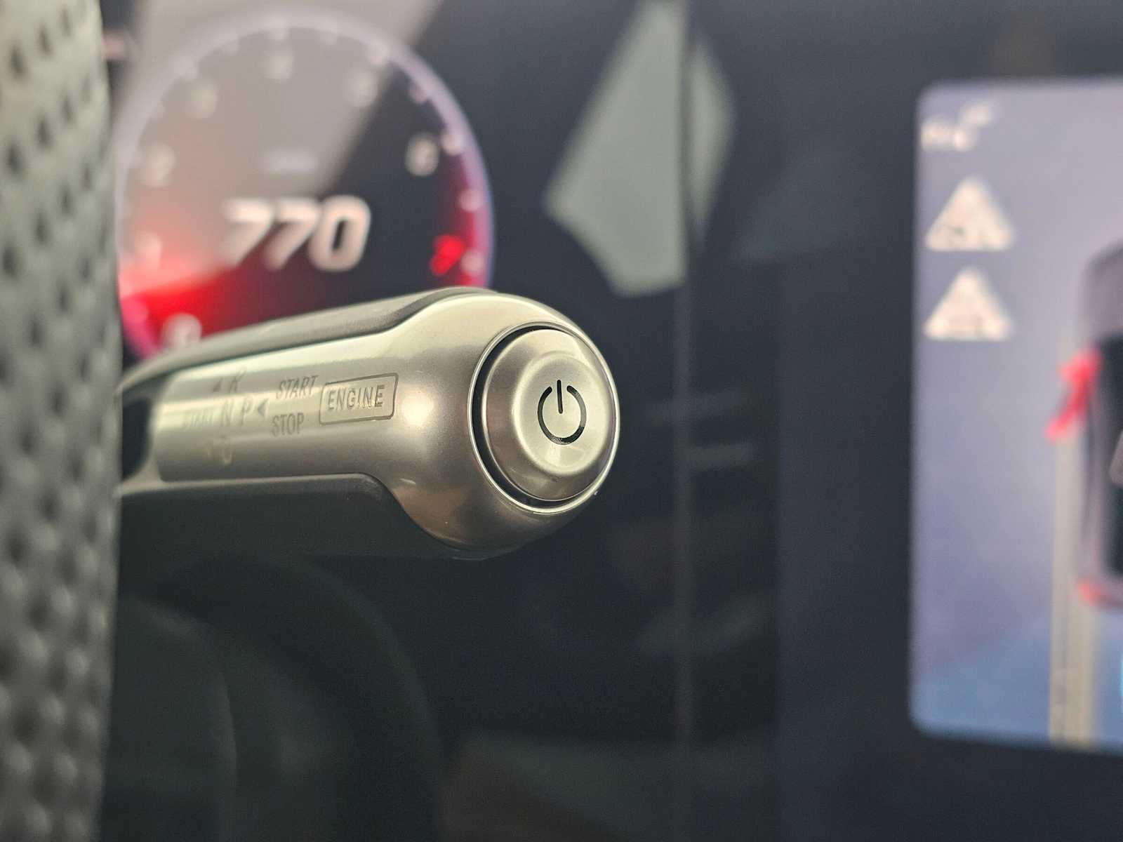 2027 Mercedes-Benz CLA 220 Hybrid FWD