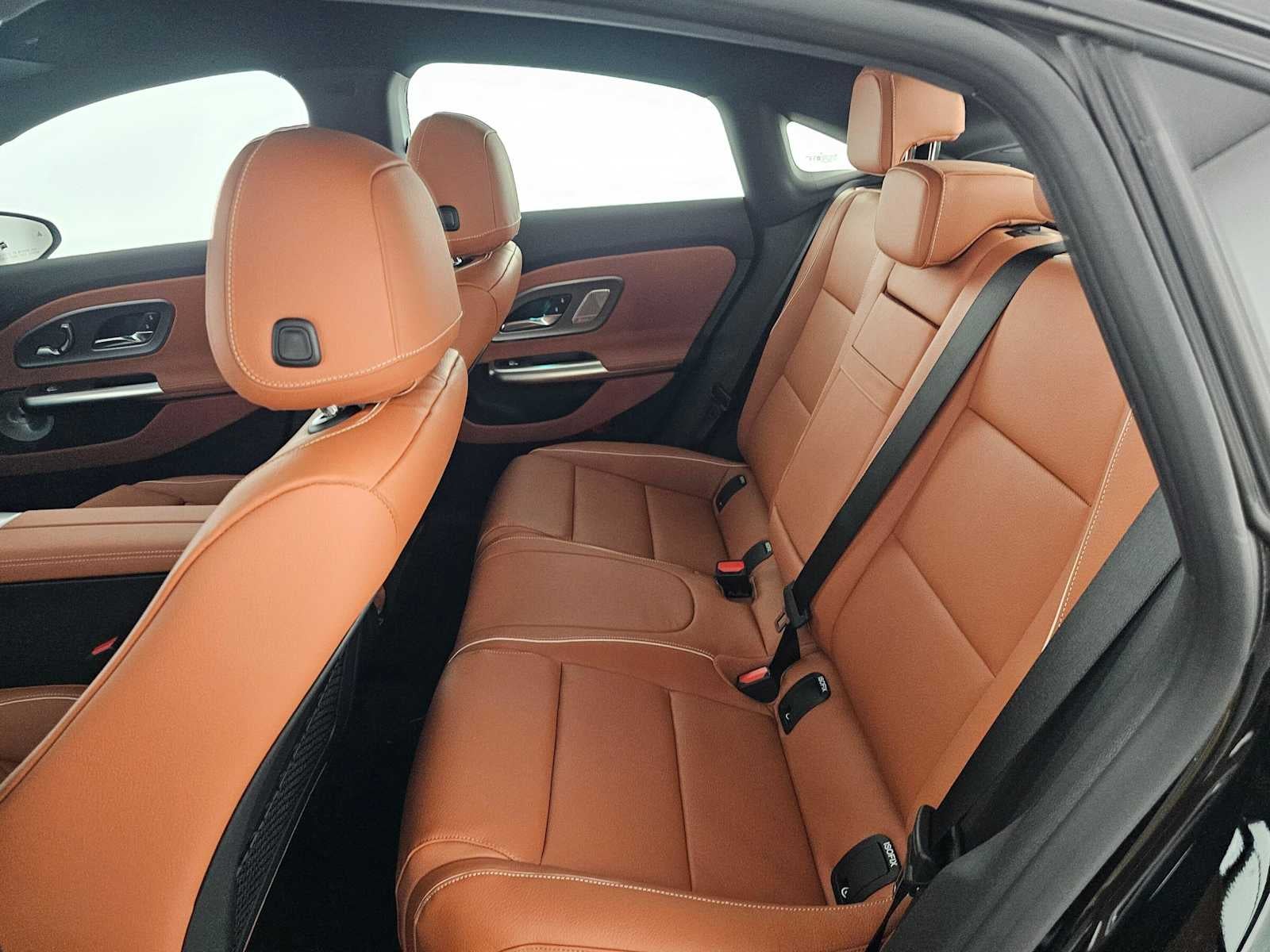 2027 Mercedes-Benz CLA 220 Hybrid FWD