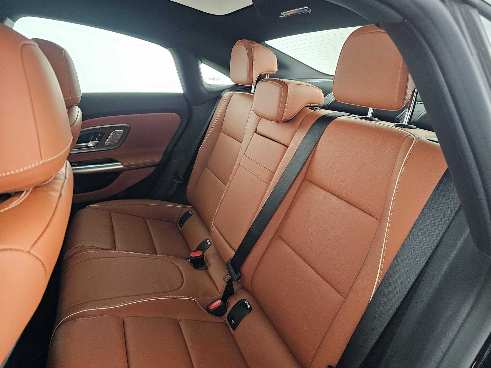 2027 Mercedes-Benz CLA 220 Hybrid FWD