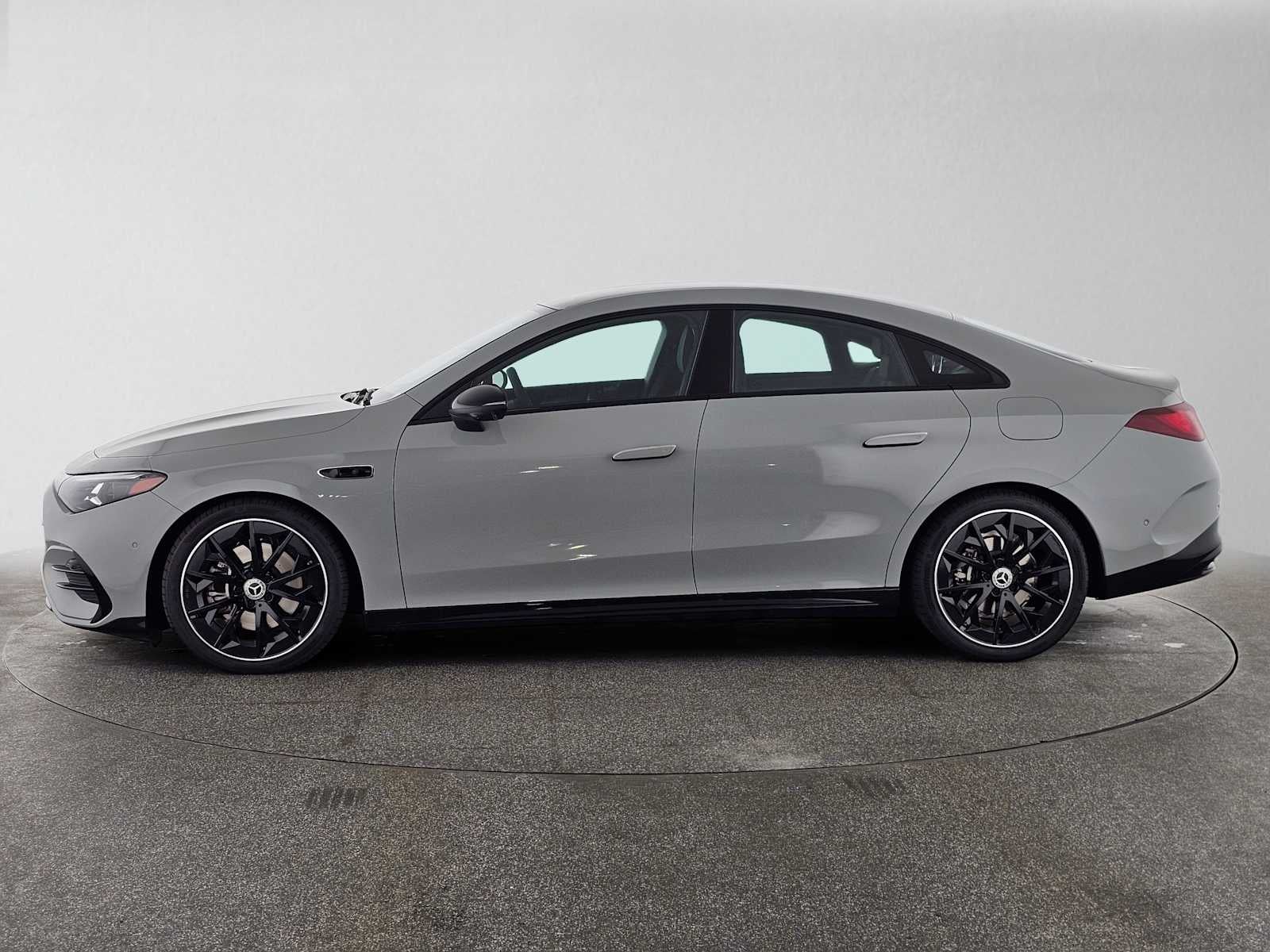 2027 Mercedes-Benz CLA 220 Hybrid FWD