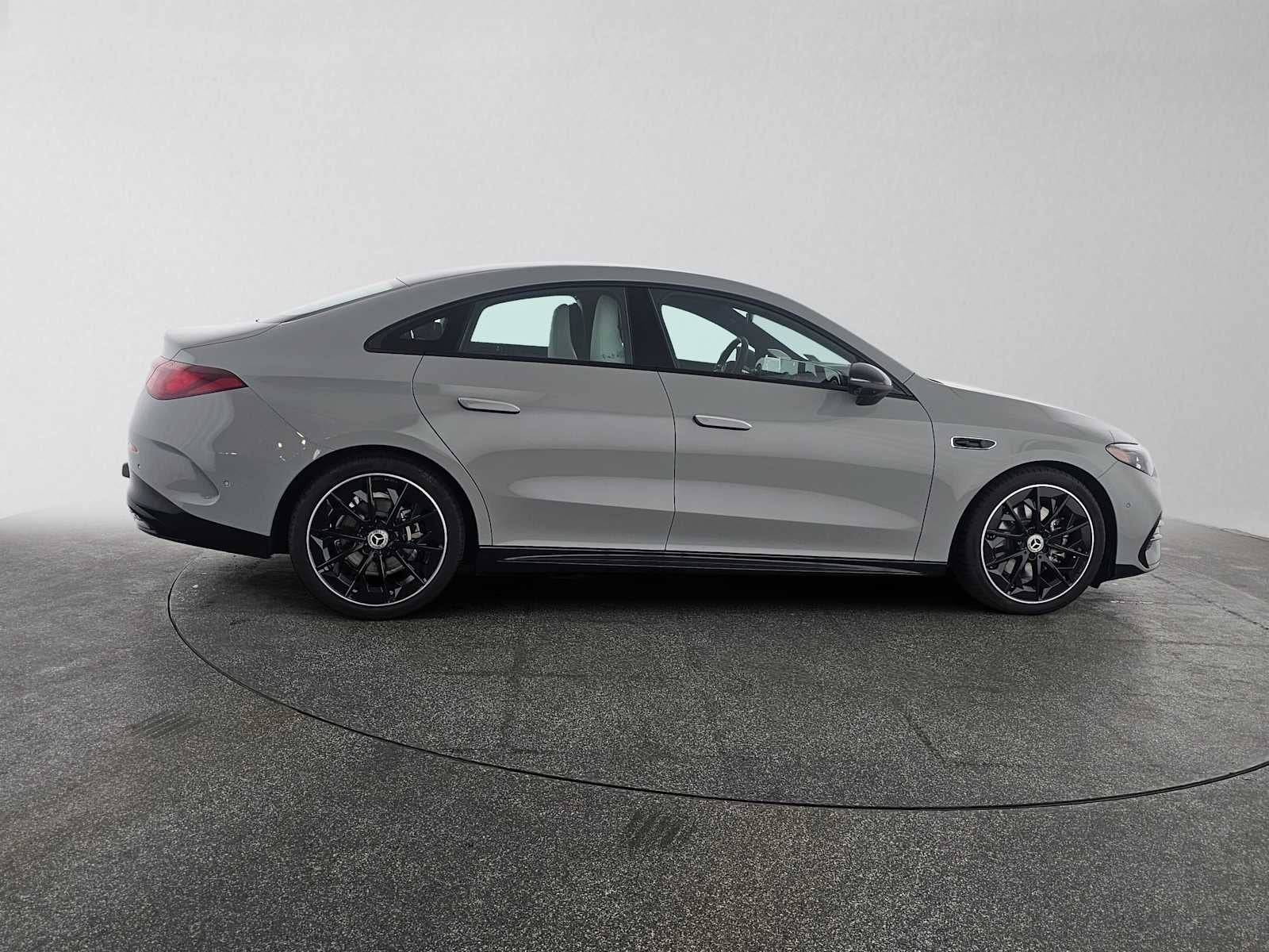 2027 Mercedes-Benz CLA 220 Hybrid FWD