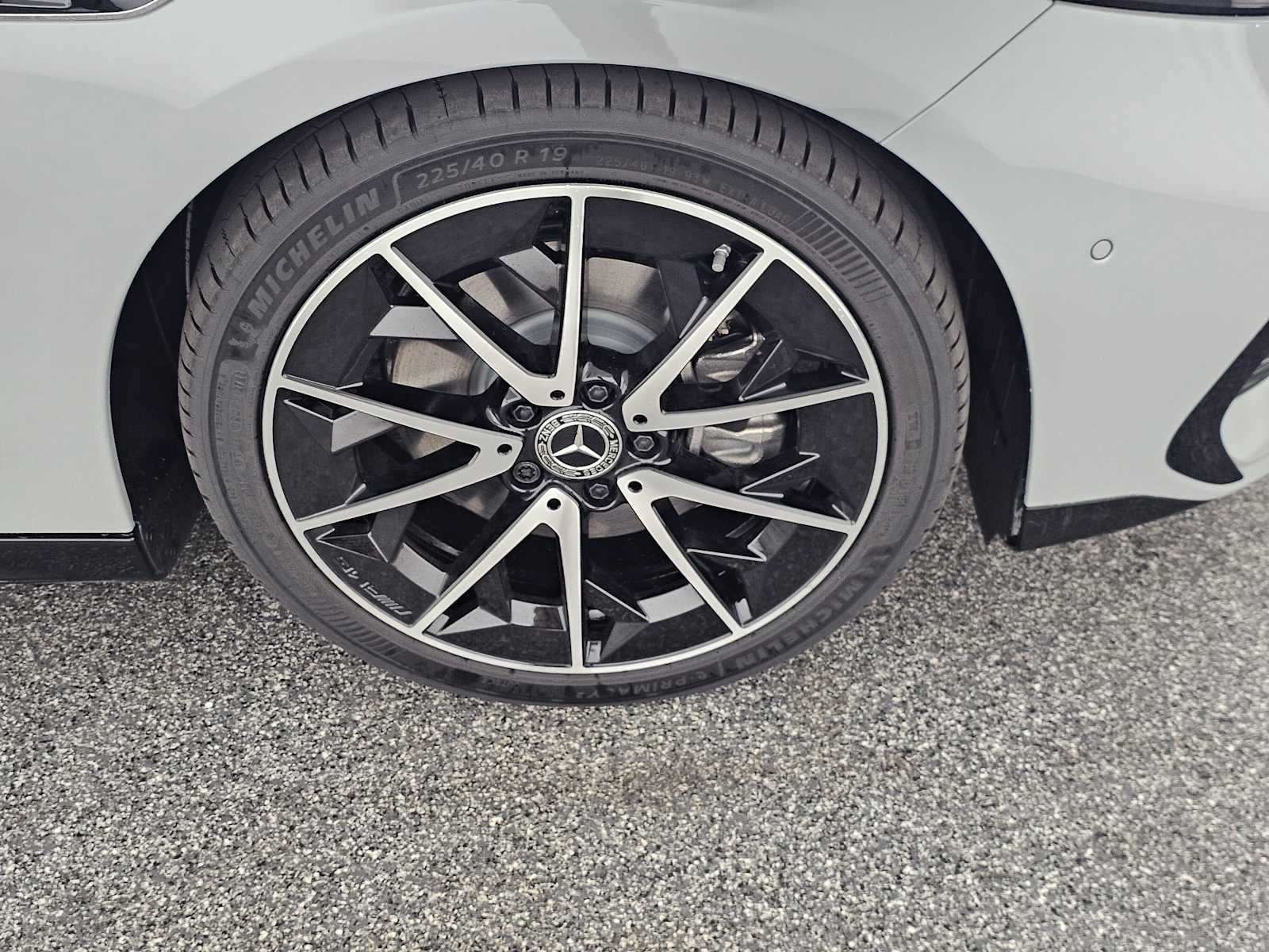 2027 Mercedes-Benz CLA 220 Hybrid FWD