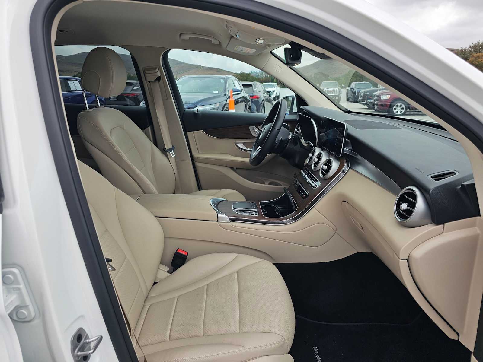 2022 Mercedes-Benz GLC 300 SUV