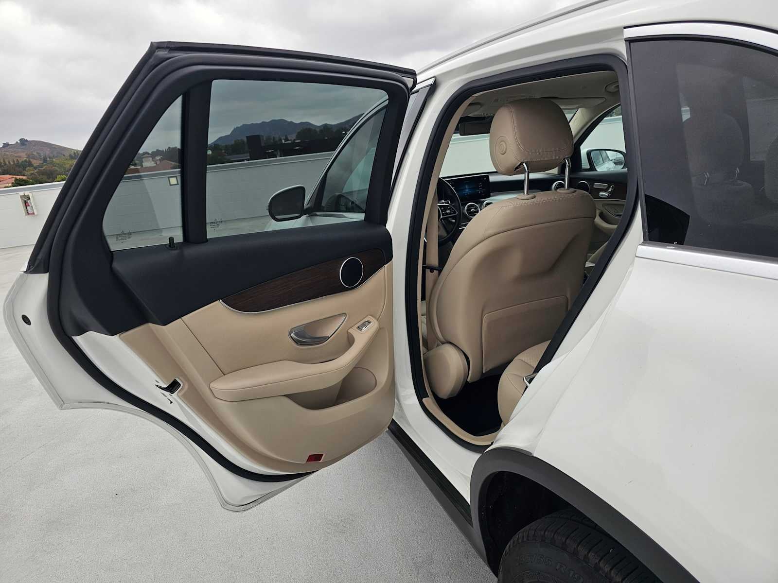 2022 Mercedes-Benz GLC 300 SUV