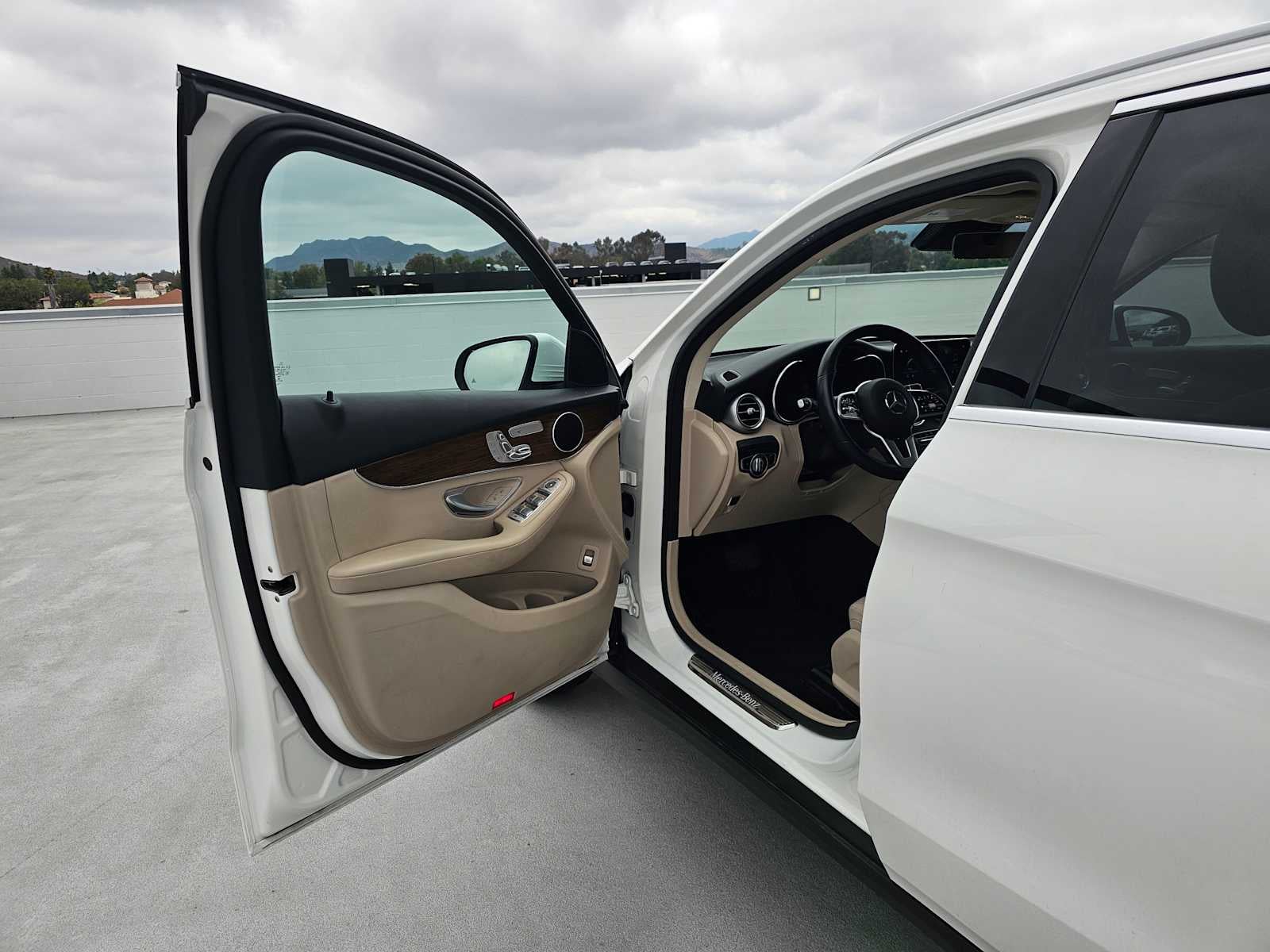 2022 Mercedes-Benz GLC 300 SUV