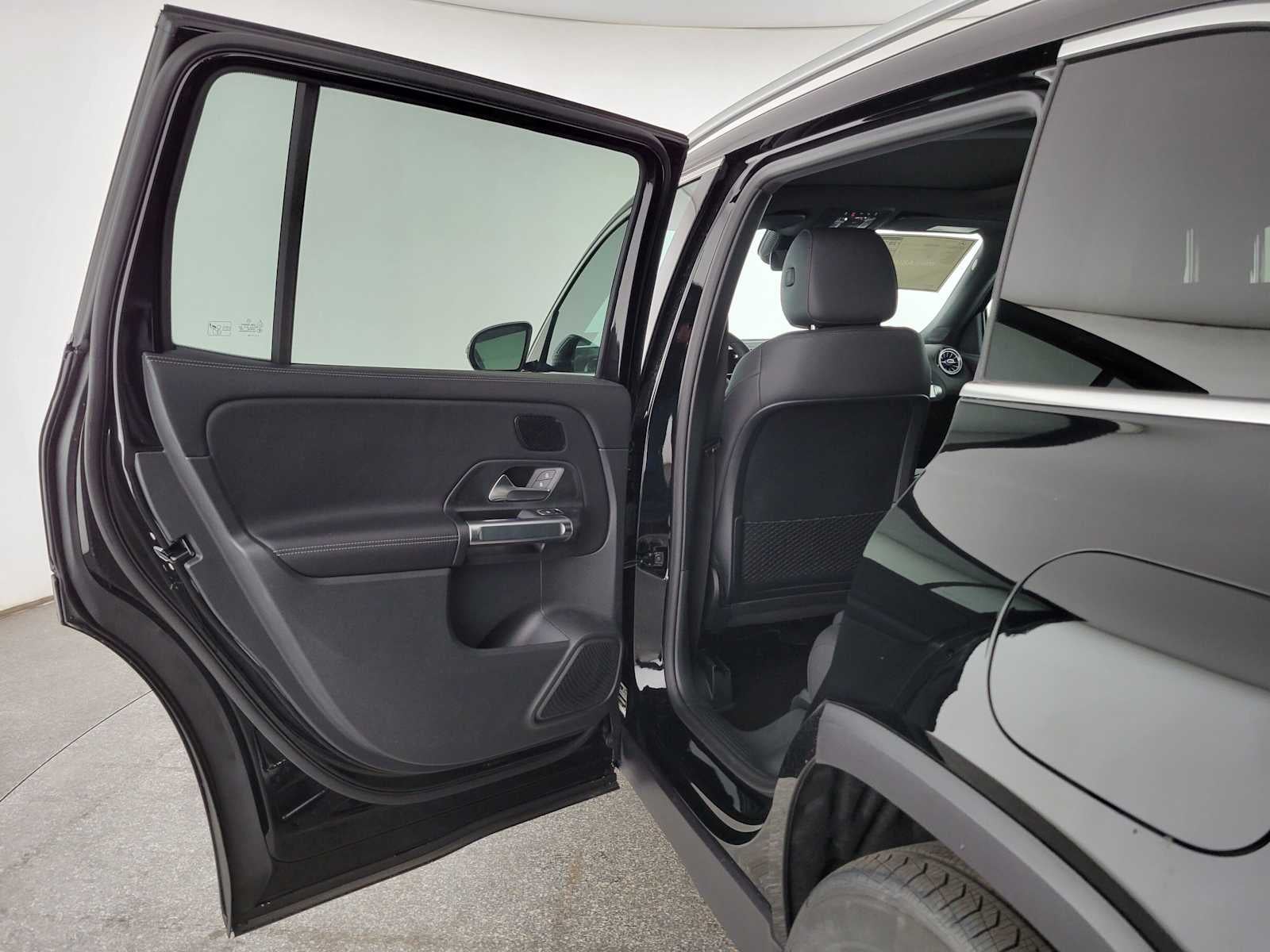 2026 Mercedes-Benz GLB 250 SUV