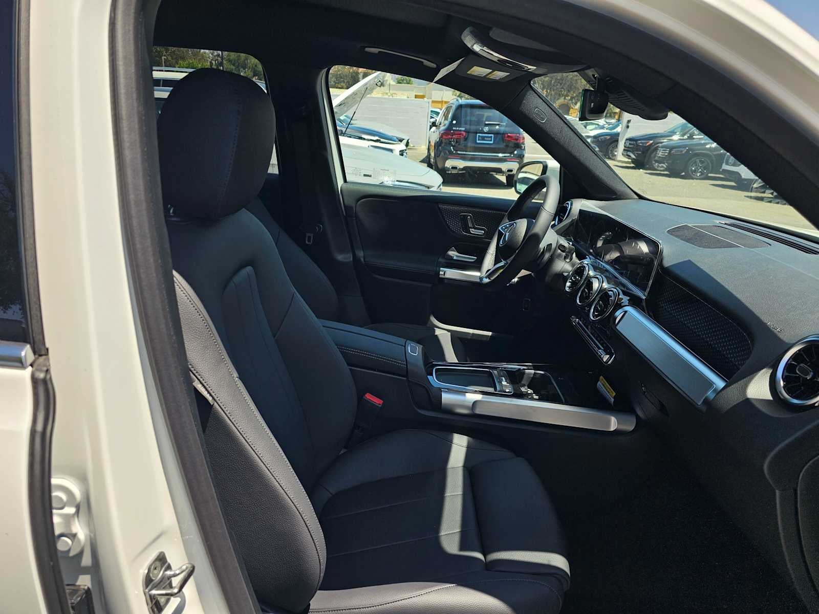 2026 Mercedes-Benz GLB 250 SUV