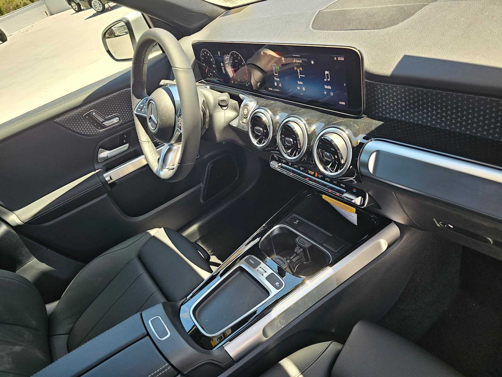 2026 Mercedes-Benz GLB 250 SUV