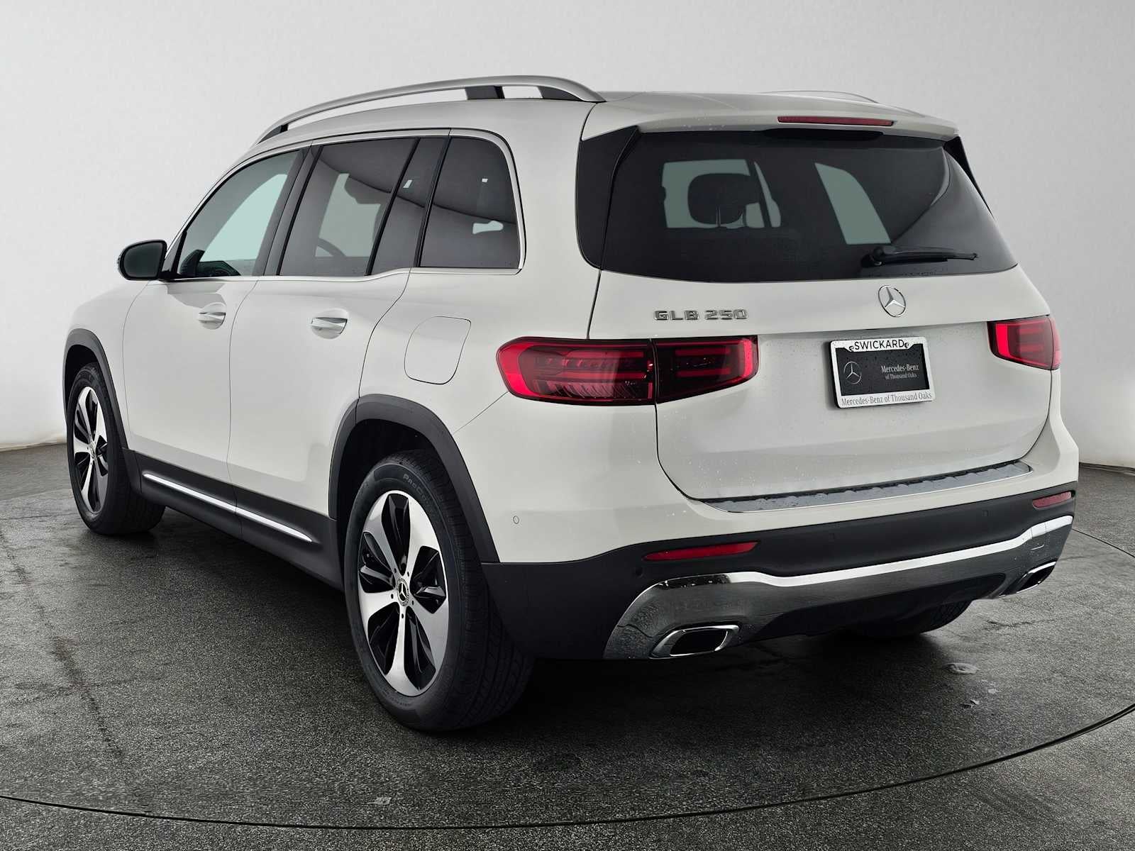 2026 Mercedes-Benz GLB 250 SUV