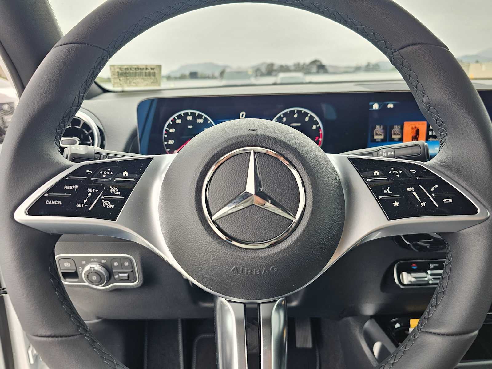 2026 Mercedes-Benz GLB 250 SUV
