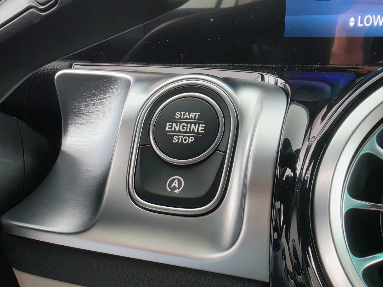 2026 Mercedes-Benz GLB 250 SUV