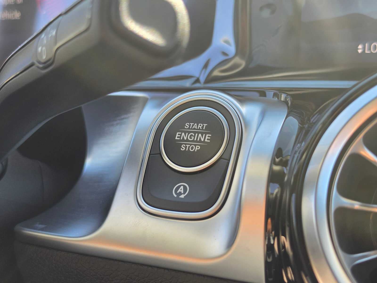 2026 Mercedes-Benz GLB 250 SUV