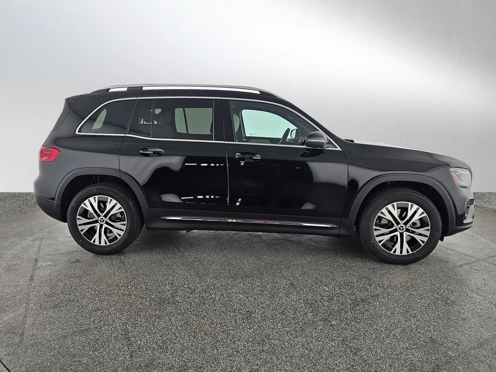 2026 Mercedes-Benz GLB 250 SUV