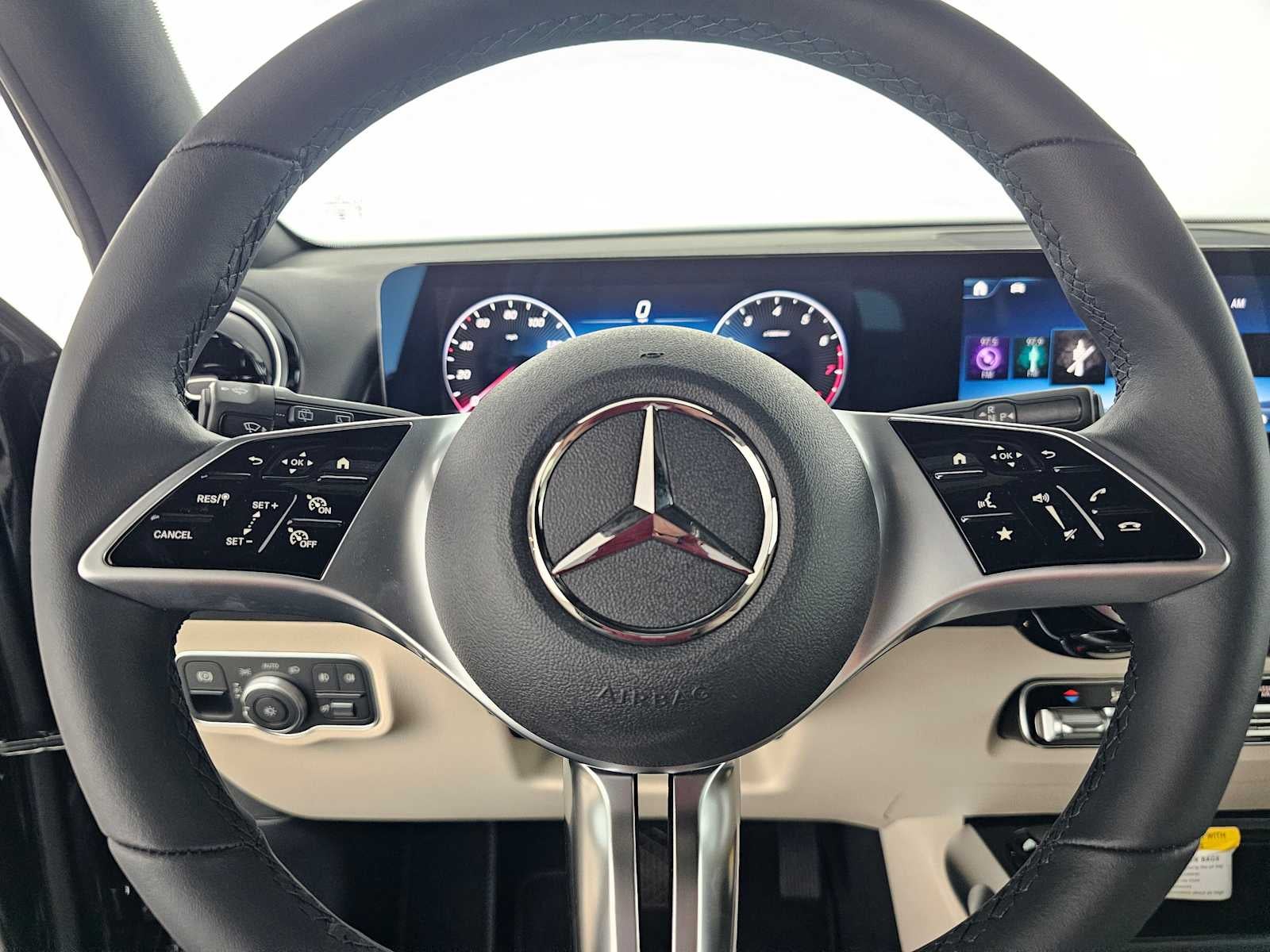 2026 Mercedes-Benz GLB 250 SUV