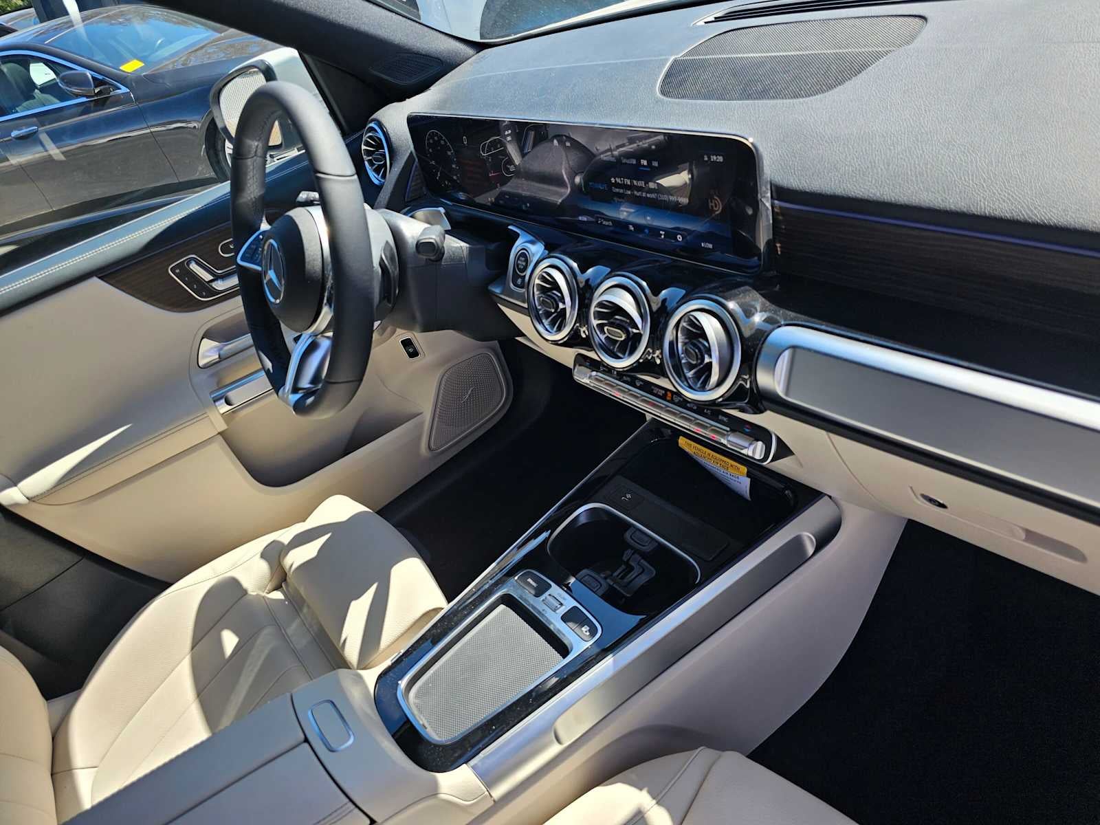 2026 Mercedes-Benz GLB 250 SUV