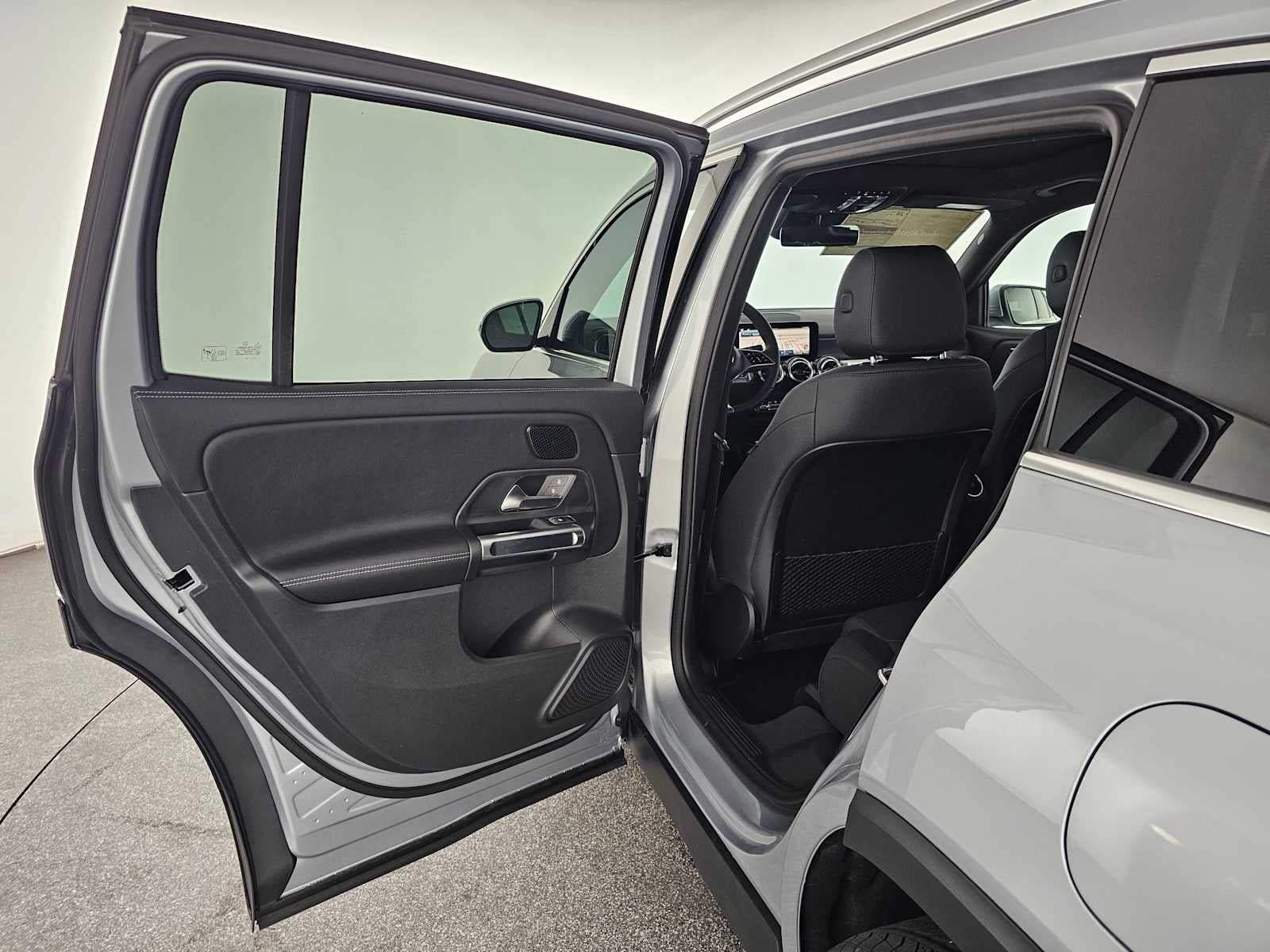 2026 Mercedes-Benz GLB 250 SUV