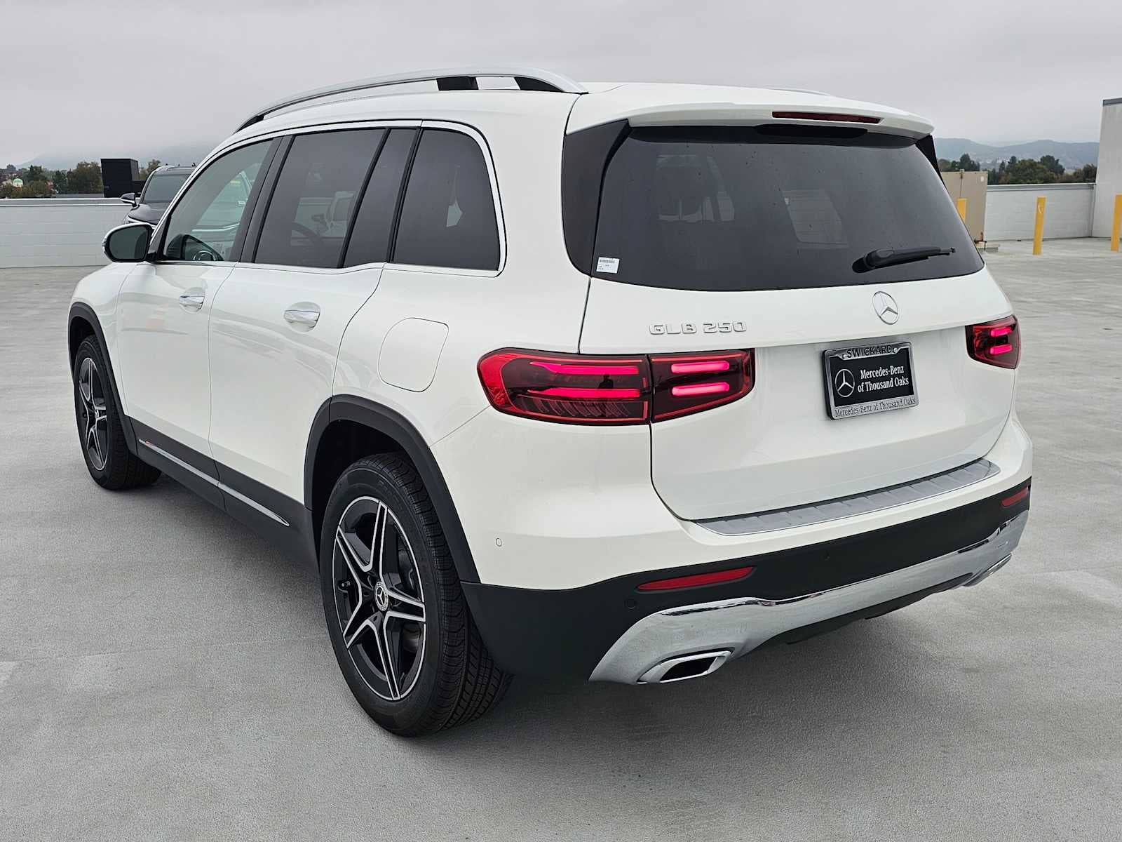 2026 Mercedes-Benz GLB 250 SUV
