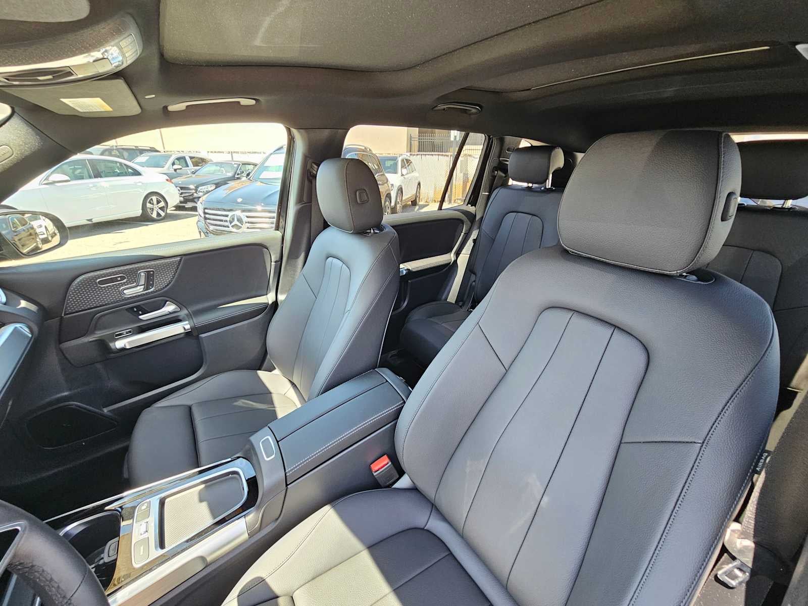 2026 Mercedes-Benz GLB 250 SUV