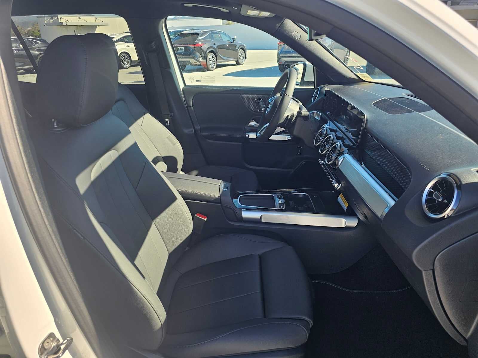 2026 Mercedes-Benz GLB 250 SUV