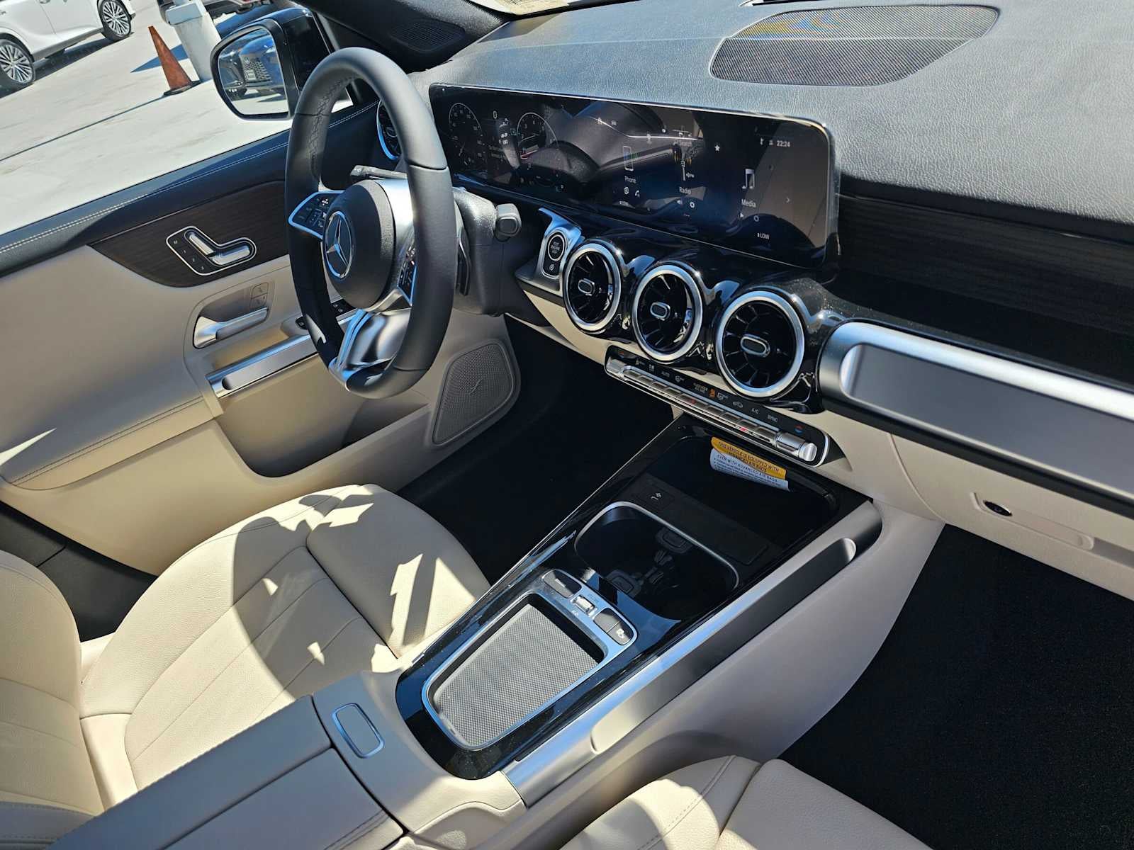 2026 Mercedes-Benz GLB 250 SUV