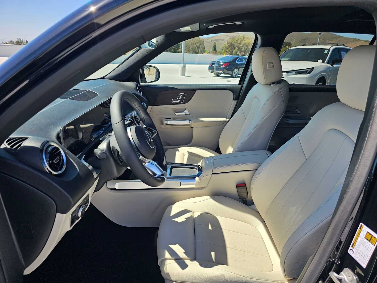 2026 Mercedes-Benz GLB 250 SUV