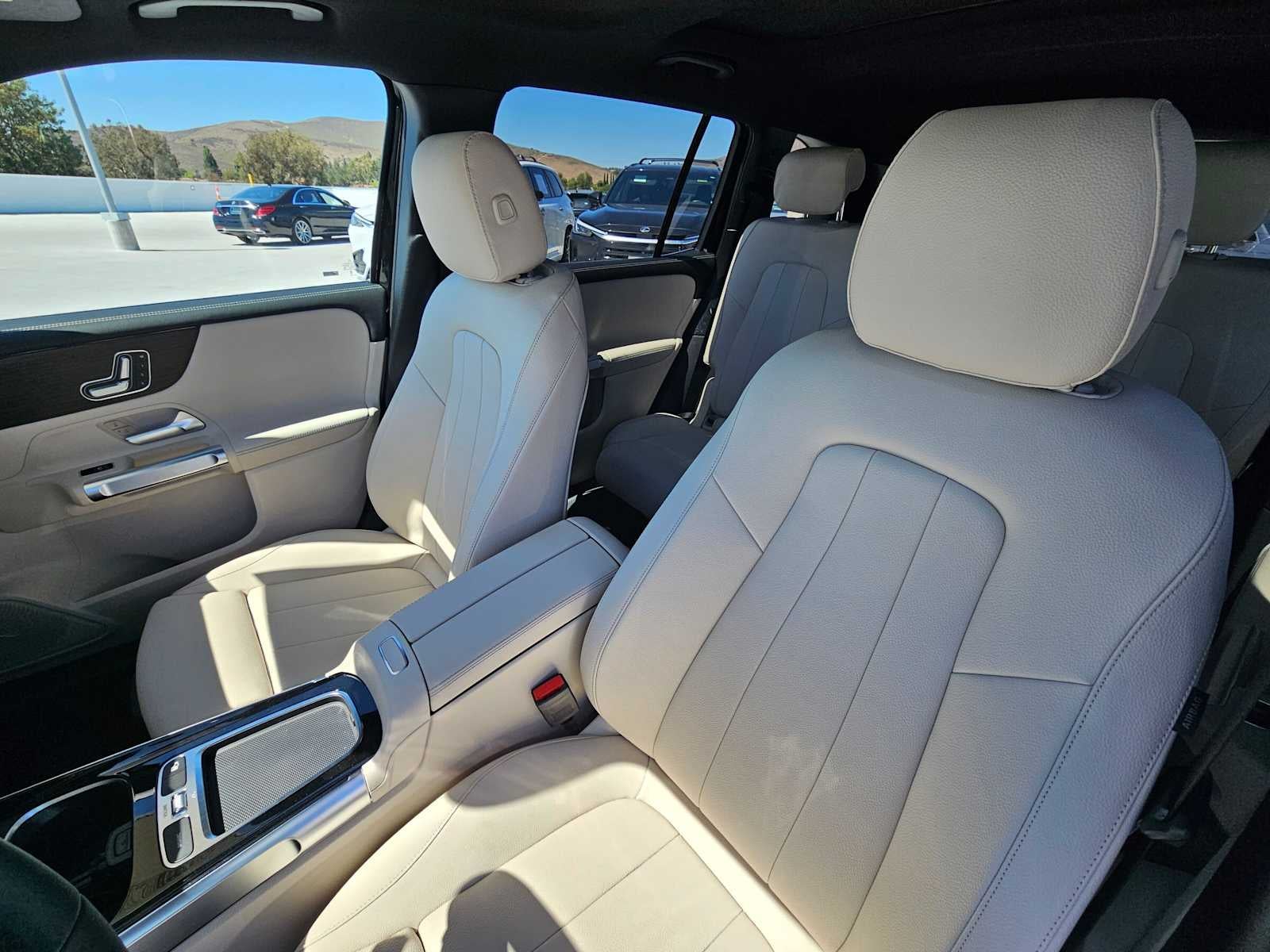 2026 Mercedes-Benz GLB 250 SUV