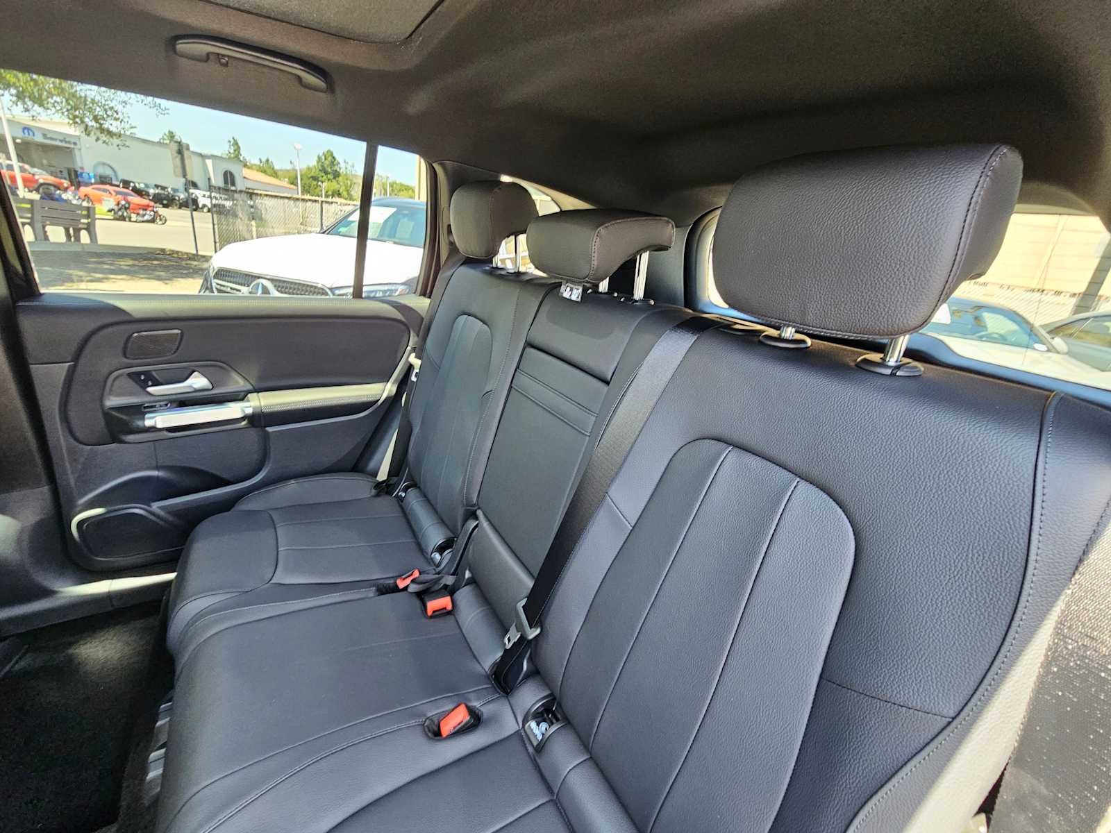 2026 Mercedes-Benz GLB 250 SUV